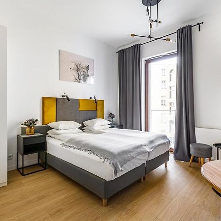 Homewell Apartments Zelazko Познан Екстериор снимка