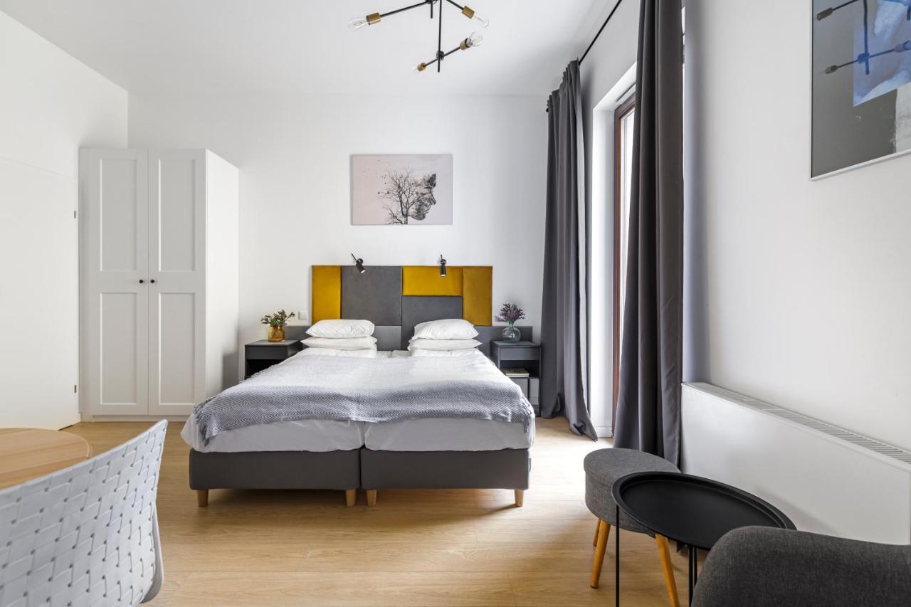 Homewell Apartments Zelazko Познан Екстериор снимка